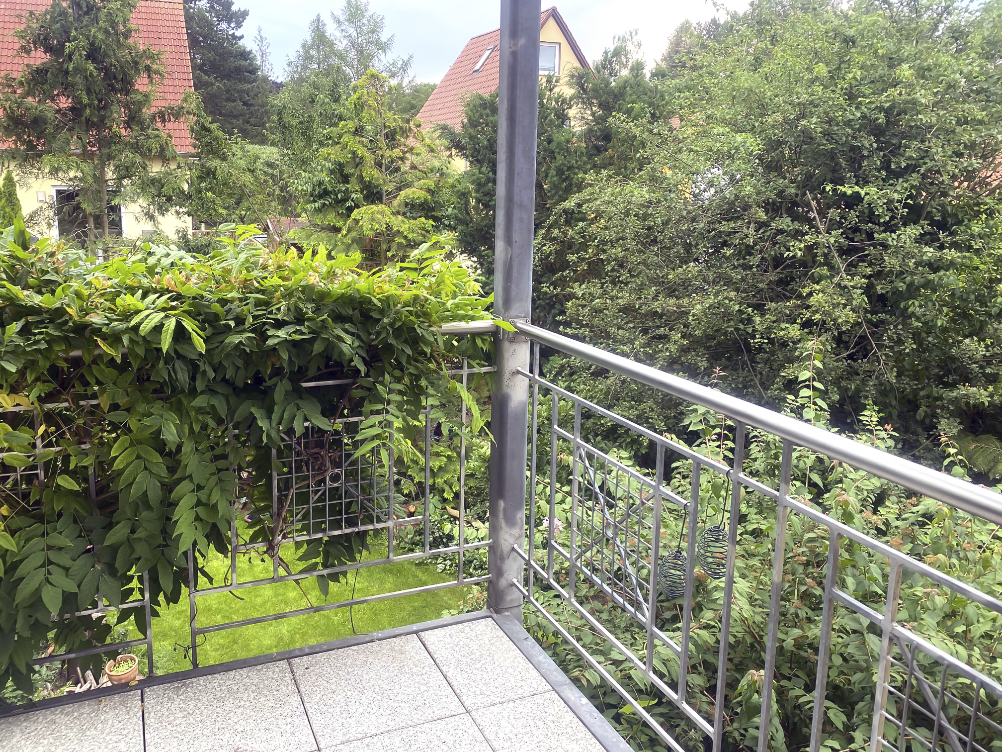 Balkon mit Blick ins Grüne